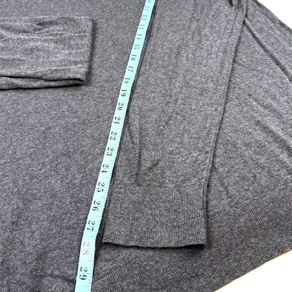 Banana Republic Mens Luxe Sweater Collection V Neck Long Sleeve Gray XL‎